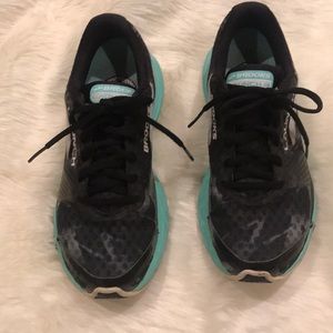 Brooks Launch 3 Running Tennis Shoes